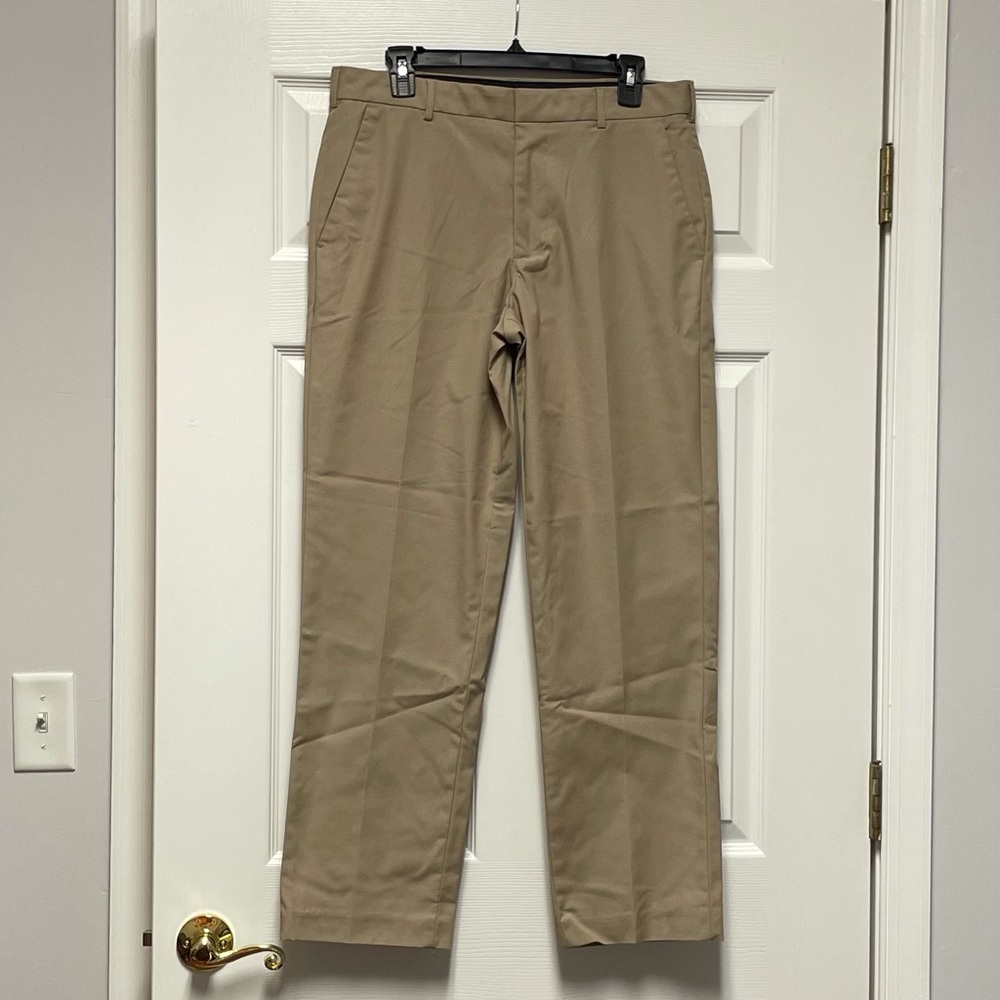 Van Heusen Flex Khakis - Excellent Condition